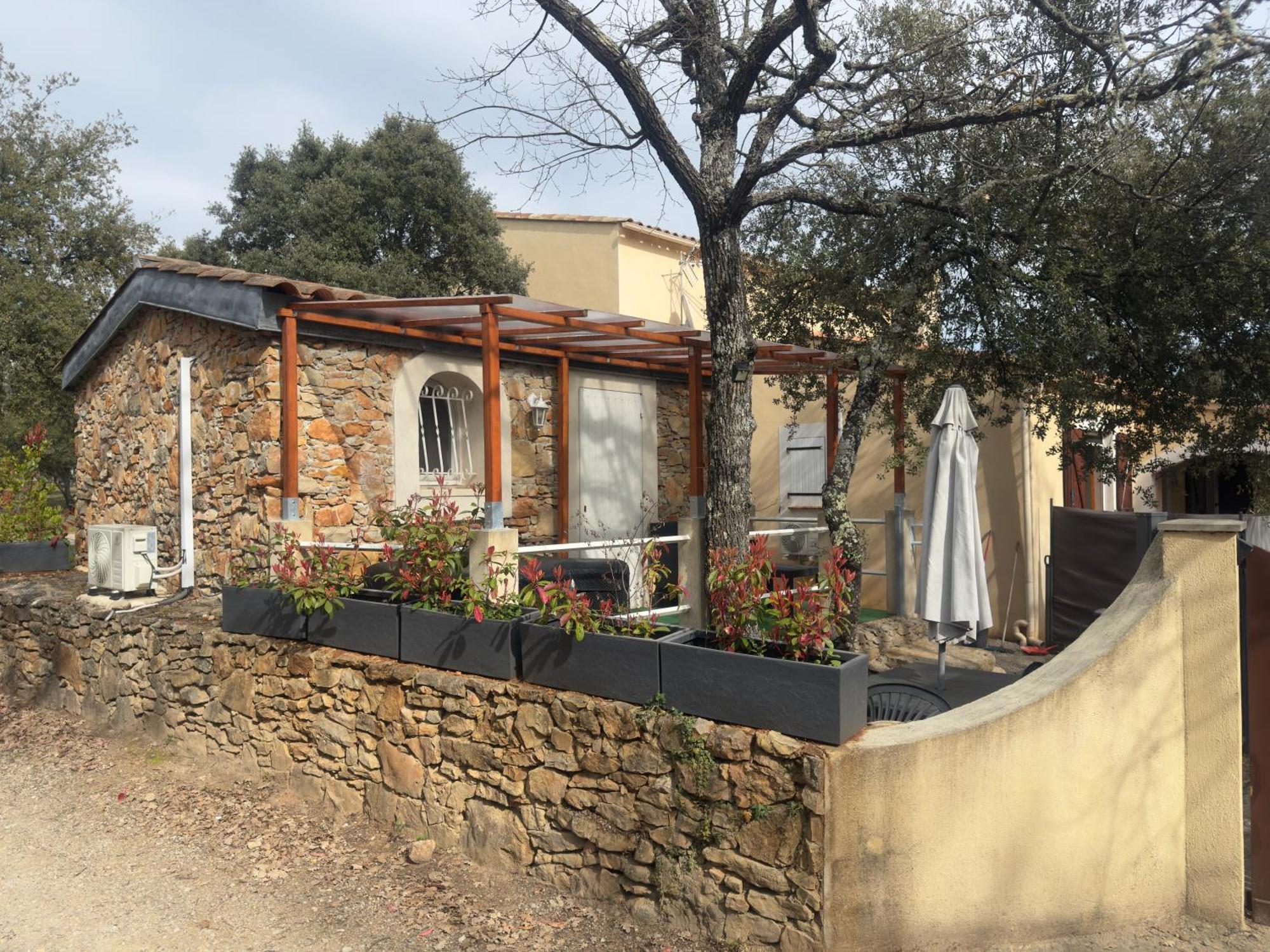 Les Gorges et Lacs du Verdon: Flexible Maison Accommodations Regusse Exterior photo